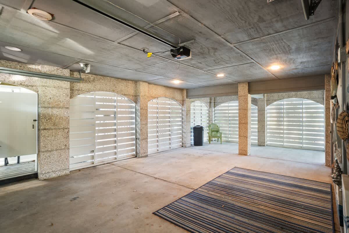 302 Ocean Point Drive | Photo 37