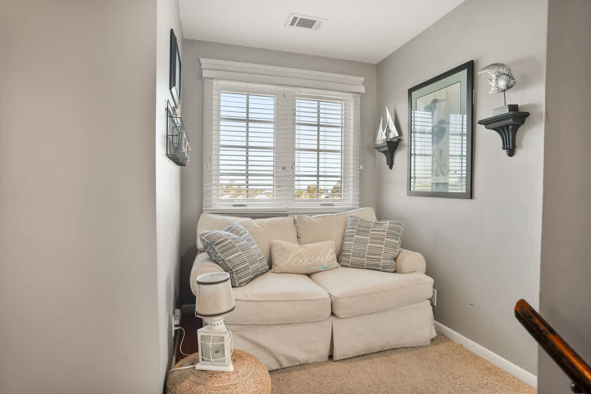 302 Ocean Point Drive | Photo 21