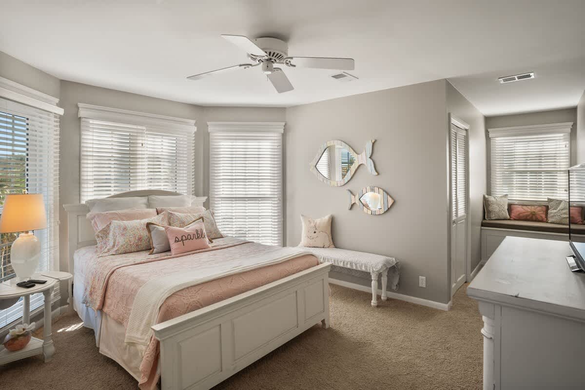 302 Ocean Point Drive | Photo 14