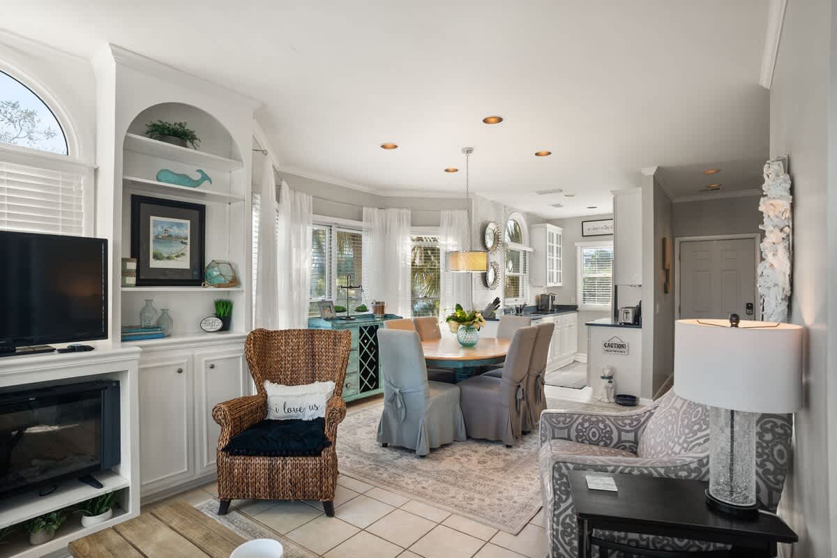 302 Ocean Point Drive | Photo 8