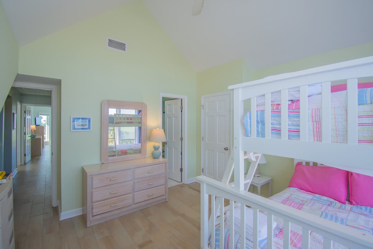 Second floor bunk bedroom with en suite bathroom