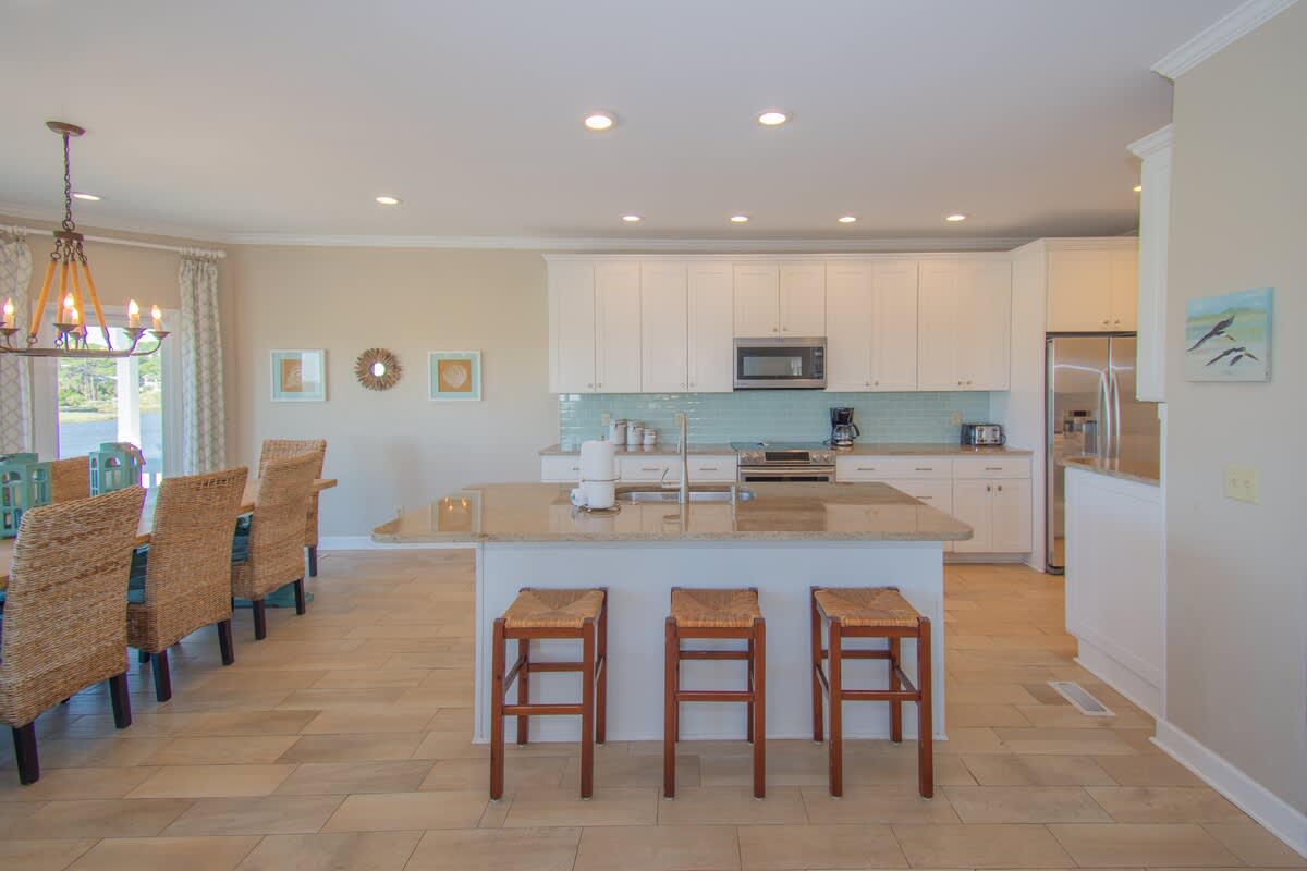Open concept kitchen and dining area