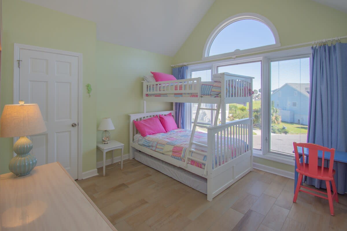 Second floor bunk bedroom with en suite bathroom