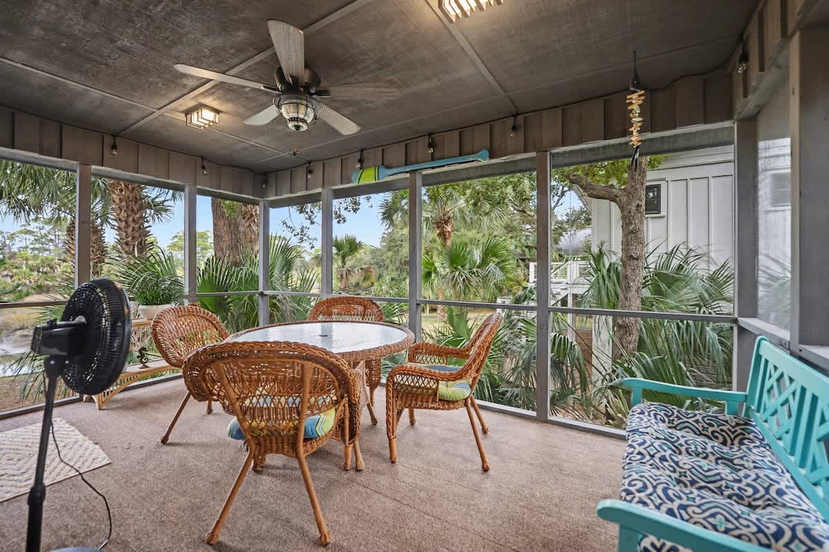359 Tarpon Blvd | Photo 15