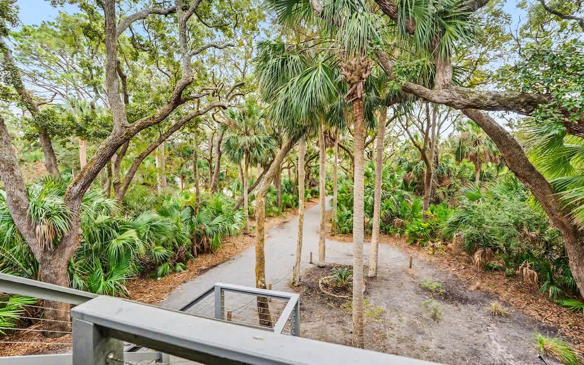 359 Tarpon Blvd | Photo 3