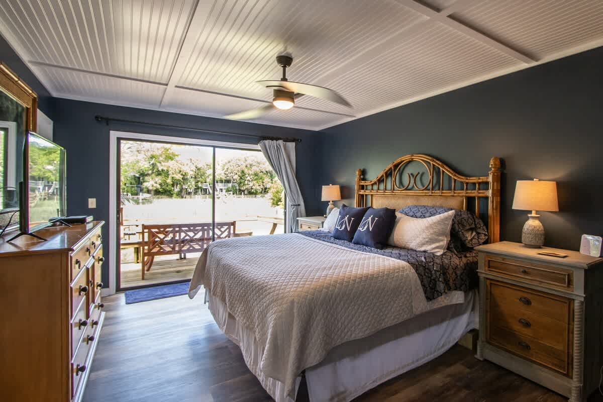 377 Tarpon Blvd | Photo 20