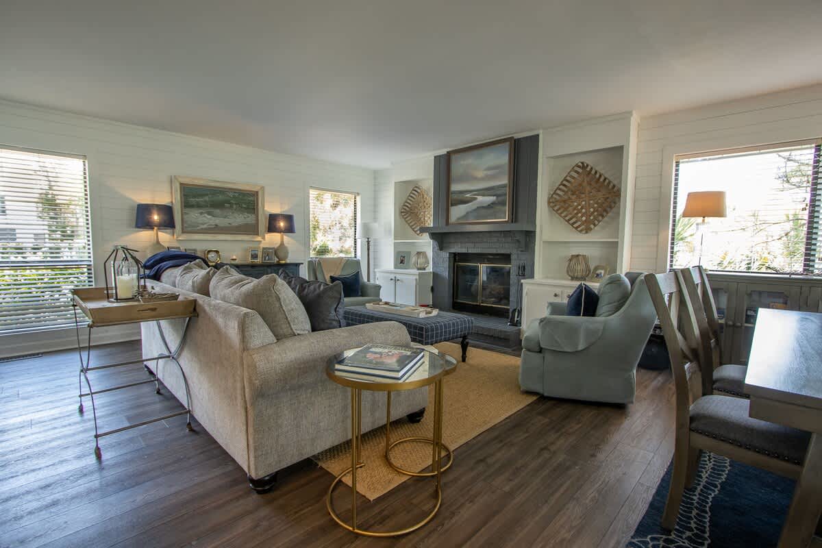 377 Tarpon Blvd | Photo 14