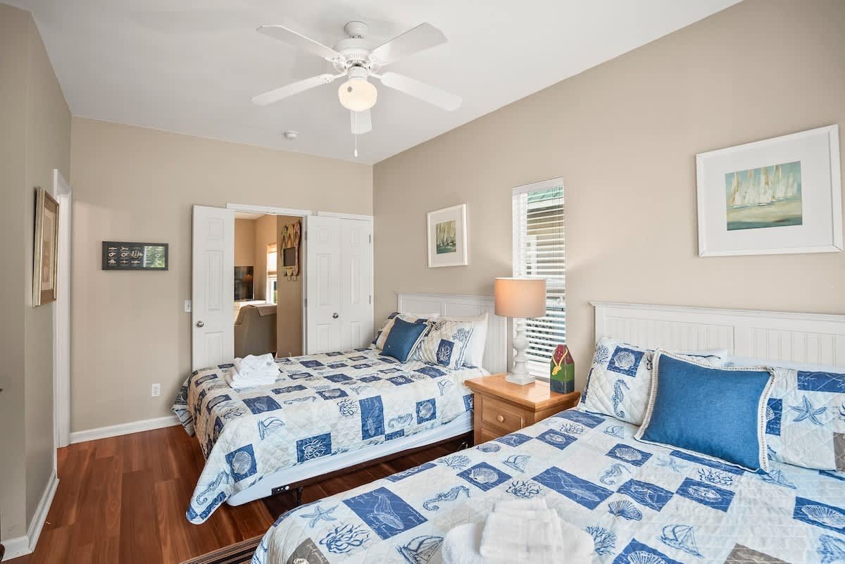Guest Bedroom with a Shared Balcony to the other Guest Bedroom and Ensuite 