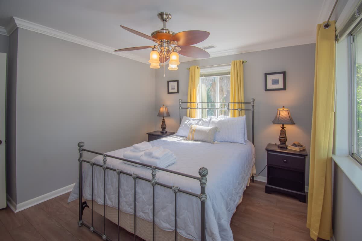 380 Tarpon Blvd | Photo 17