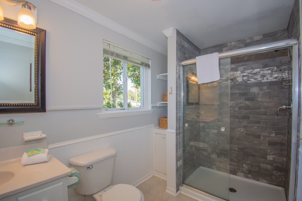 380 Tarpon Blvd | Photo 30