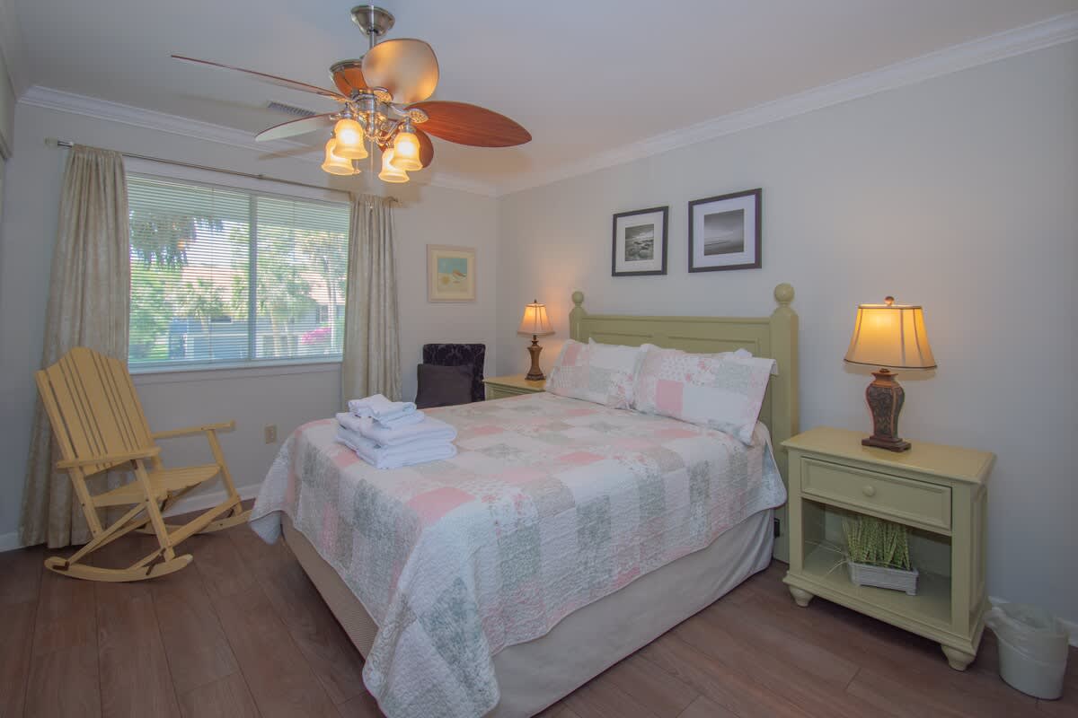 380 Tarpon Blvd | Photo 12
