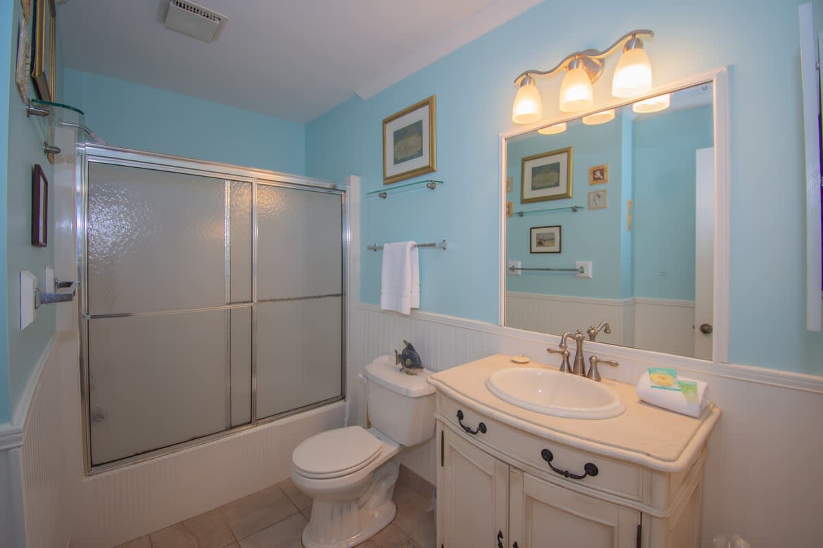 380 Tarpon Blvd | Photo 18