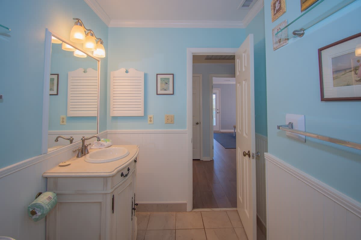 380 Tarpon Blvd | Photo 19