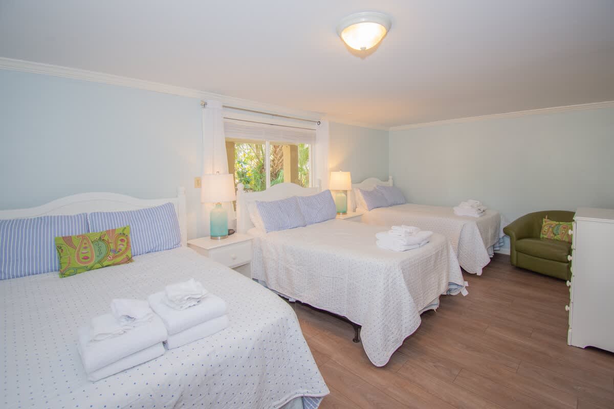 380 Tarpon Blvd | Photo 27