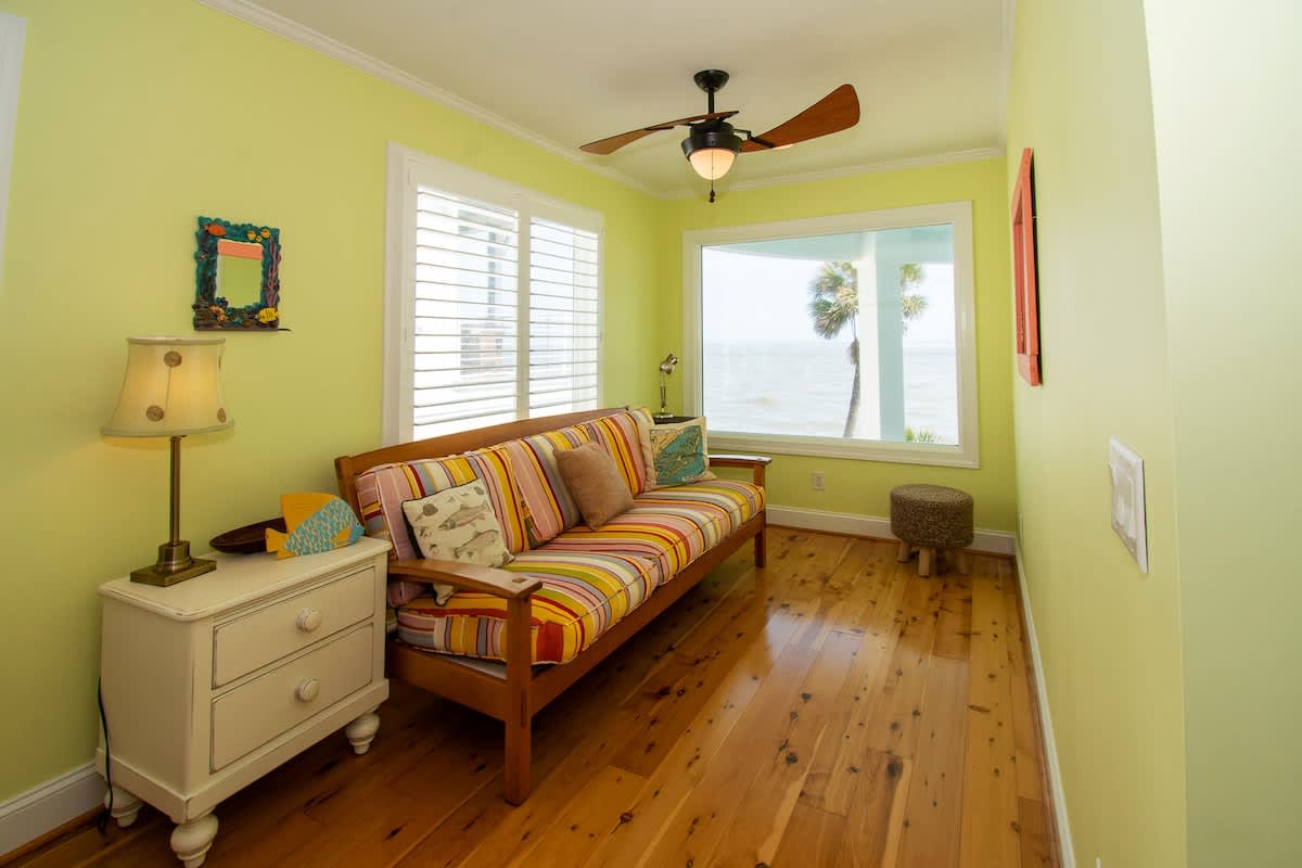Second floor guest bedroom with en suite bath