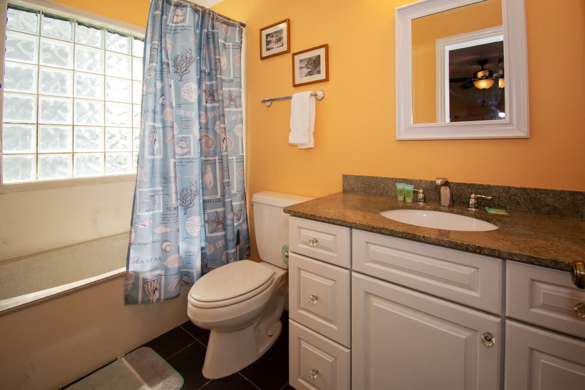 Second floor guest bedroom with en suite bath