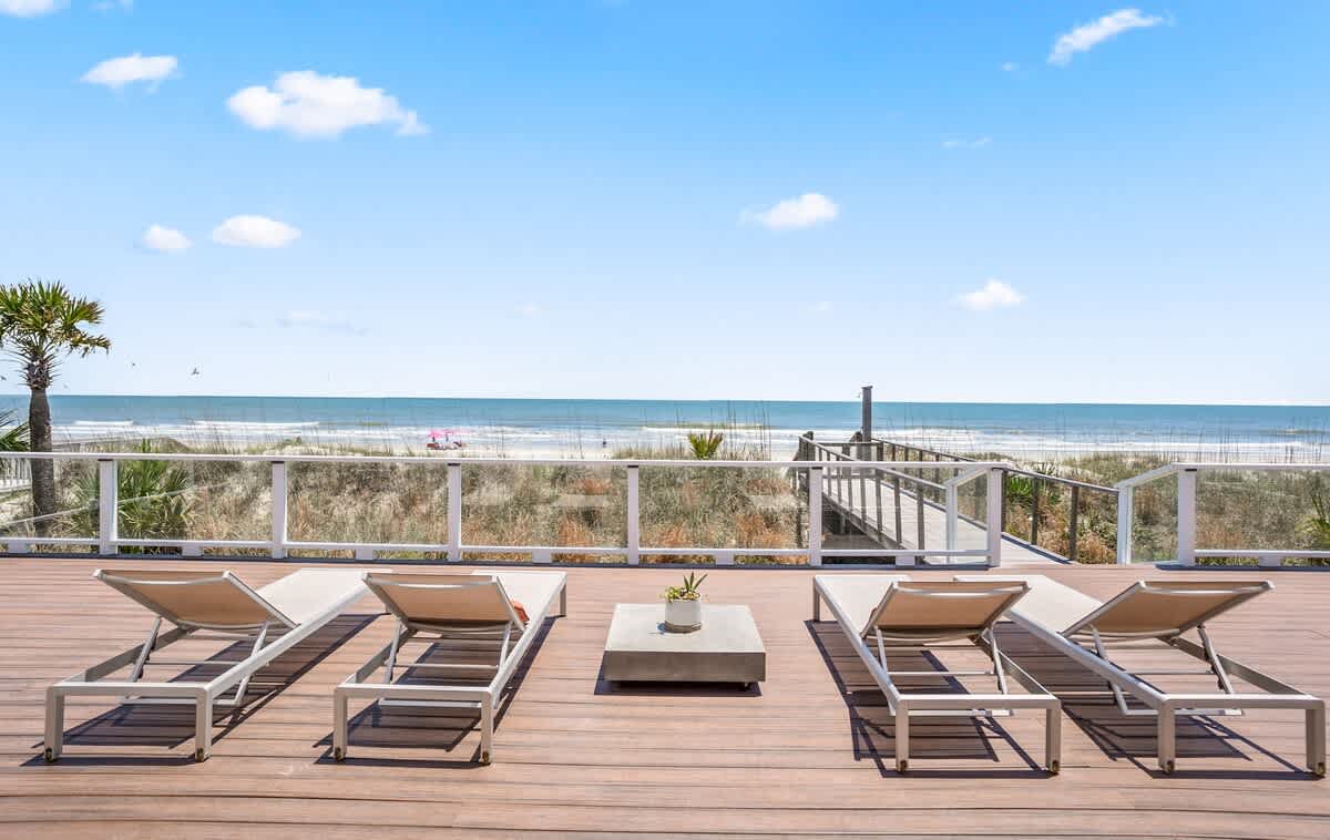 416 Tarpon Blvd 3
