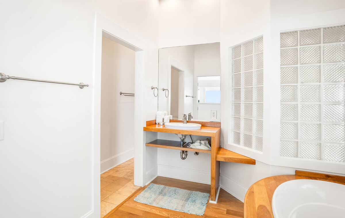 416 Tarpon Blvd | Photo 33