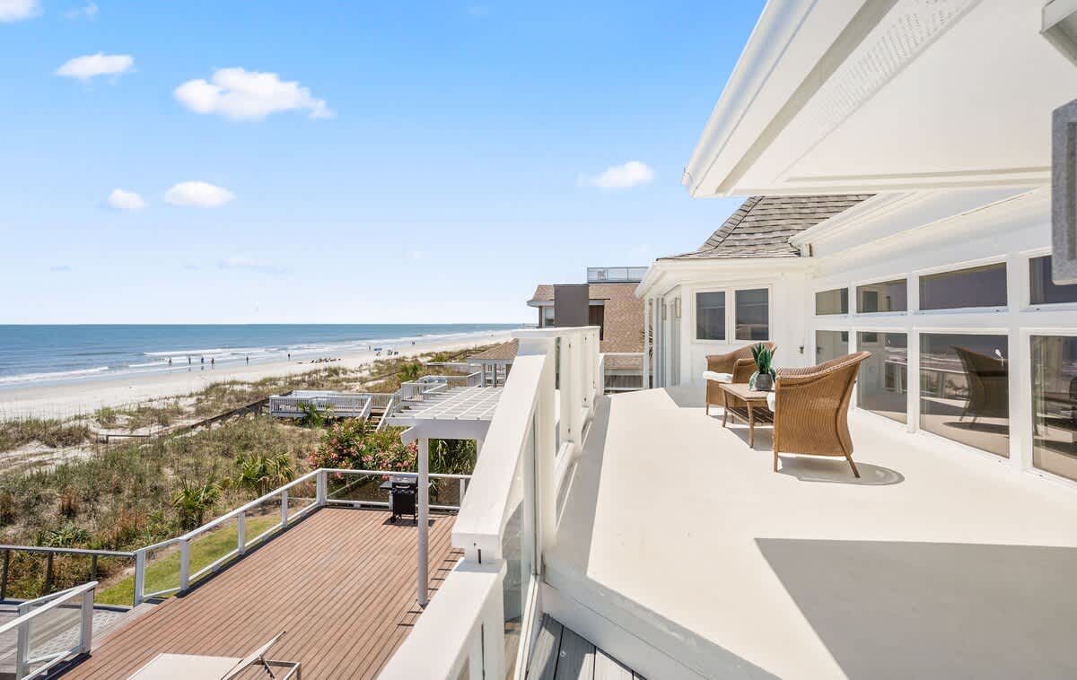 Patio Outside (2) Second Floor Bedrooms. Beach View. 