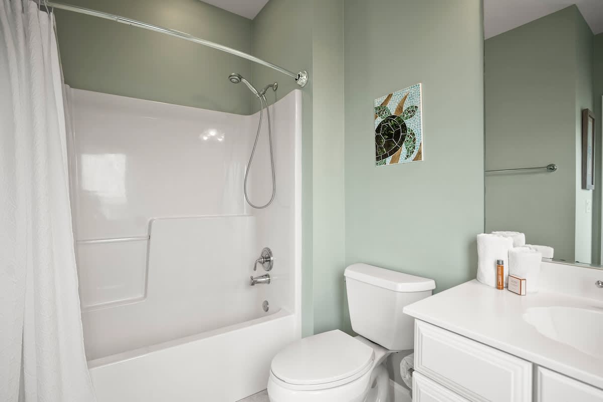 Full Primary En Suite Bathroom