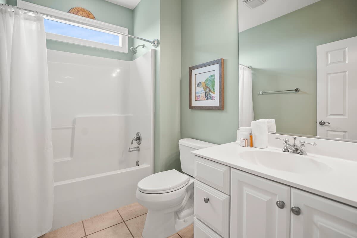 Full Bathroom in the Hallway