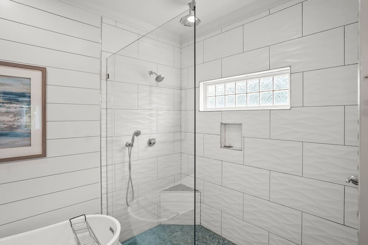 1st Level Primary En Suite Bathroom Shower