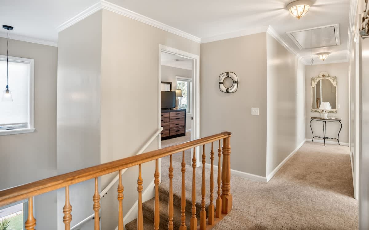 2nd Level Landing to Bedrooms