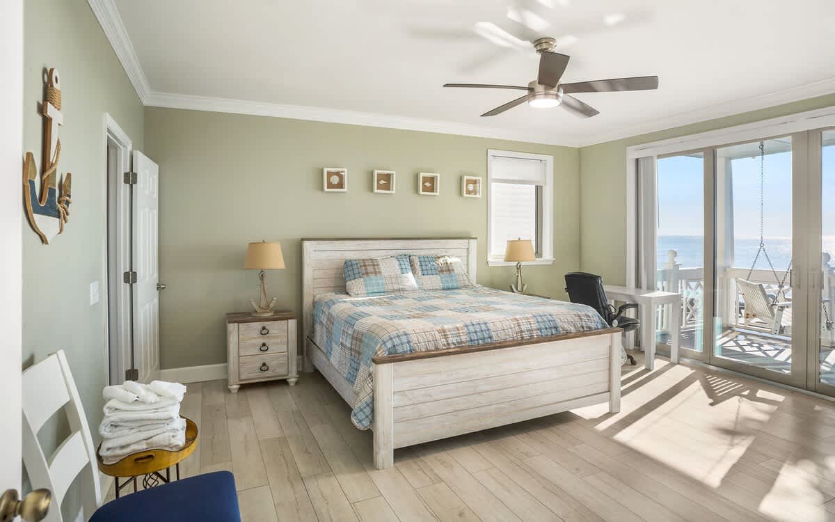 1st Level Primary with King Bed, Ocean Front Balcony and Full En Suite Bathroom