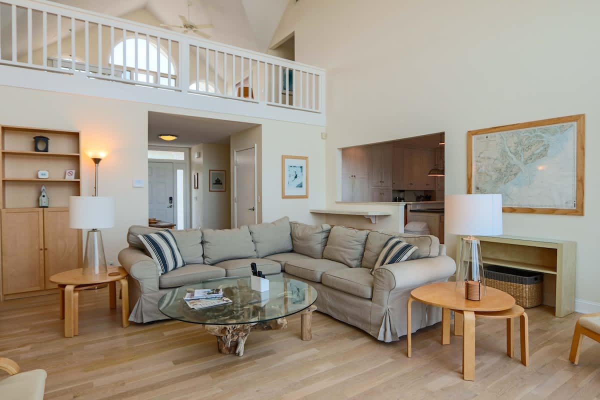 458 Tarpon Blvd | Photo 10