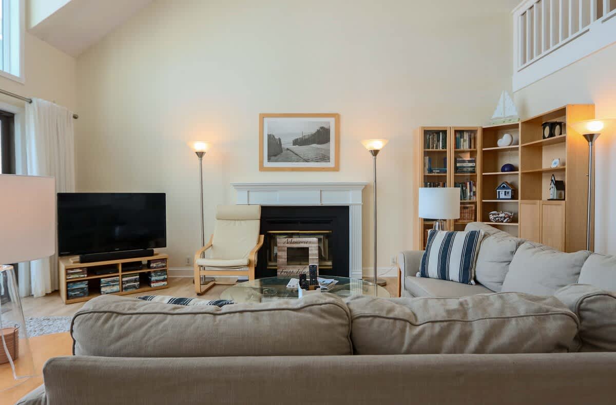 458 Tarpon Blvd | Photo 11