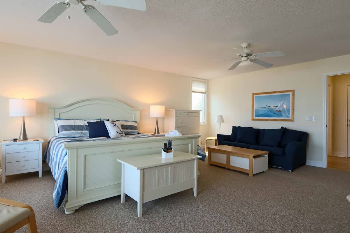 458 Tarpon Blvd | Photo 18