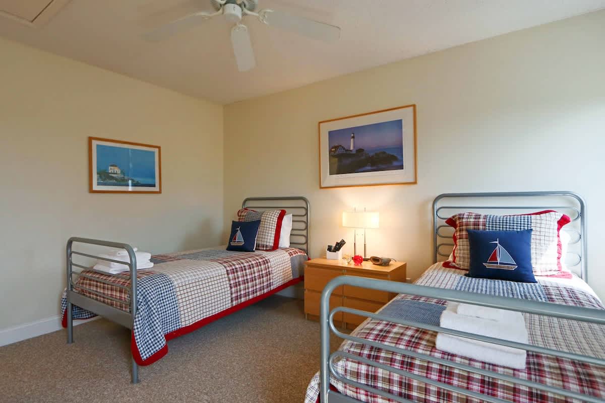 458 Tarpon Blvd | Photo 33