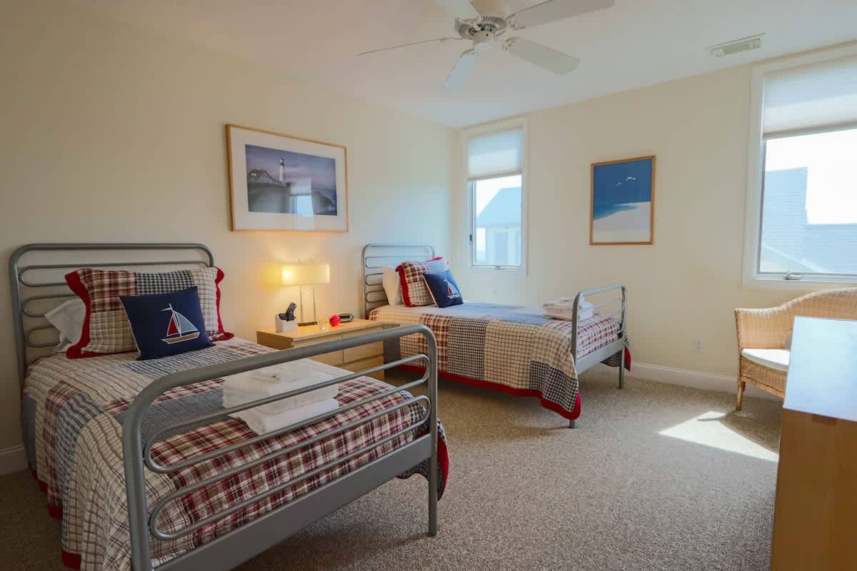 458 Tarpon Blvd | Photo 32