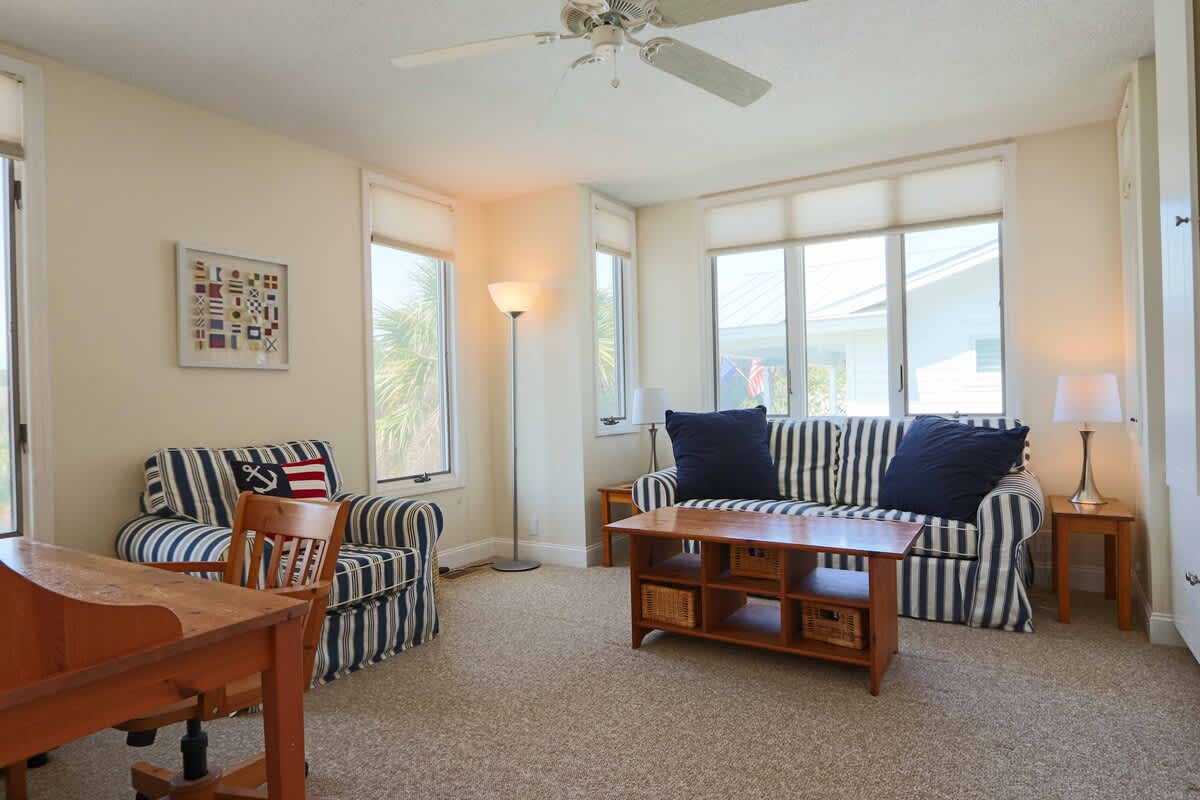 458 Tarpon Blvd | Photo 14