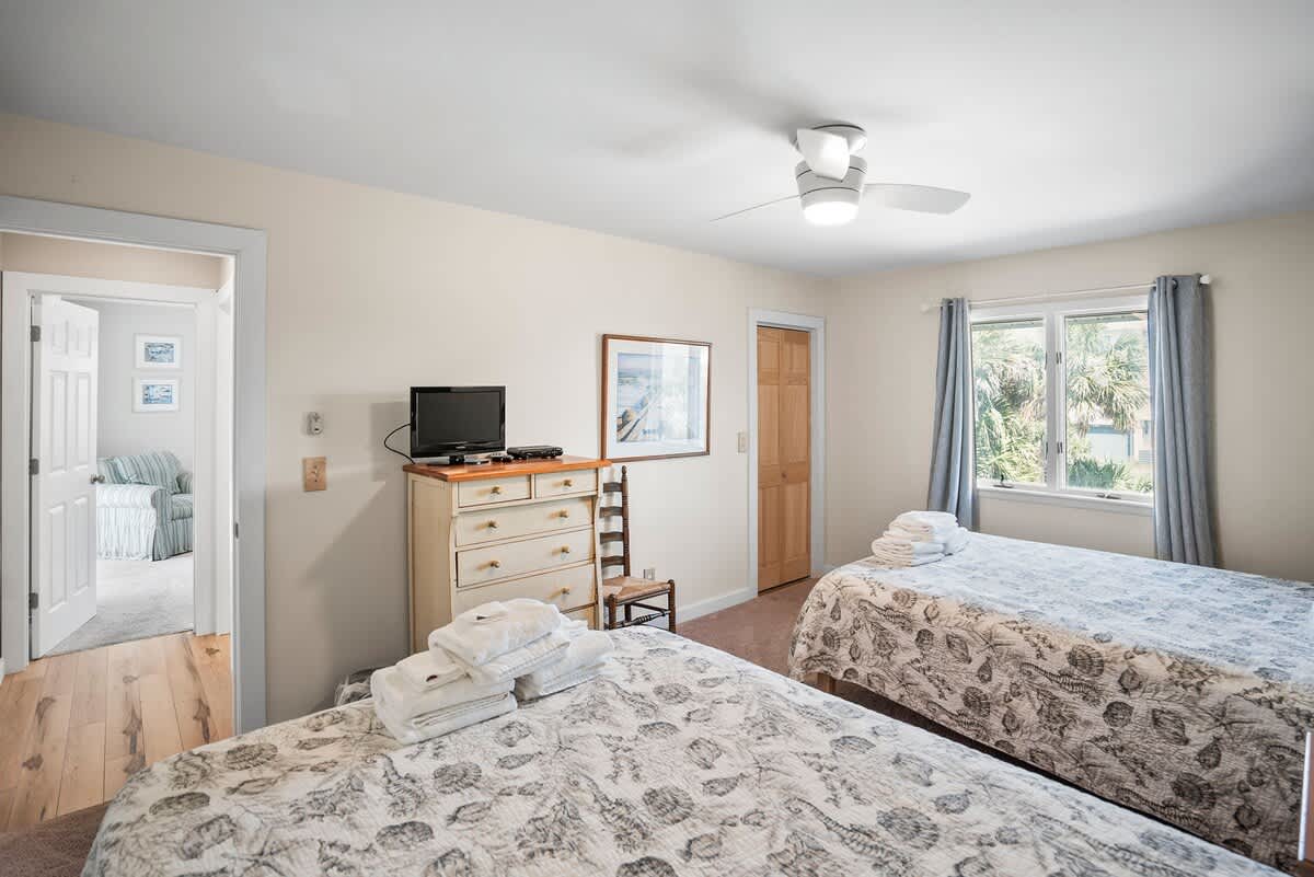 Guest Bedroom 1 with 2 Queen Beds