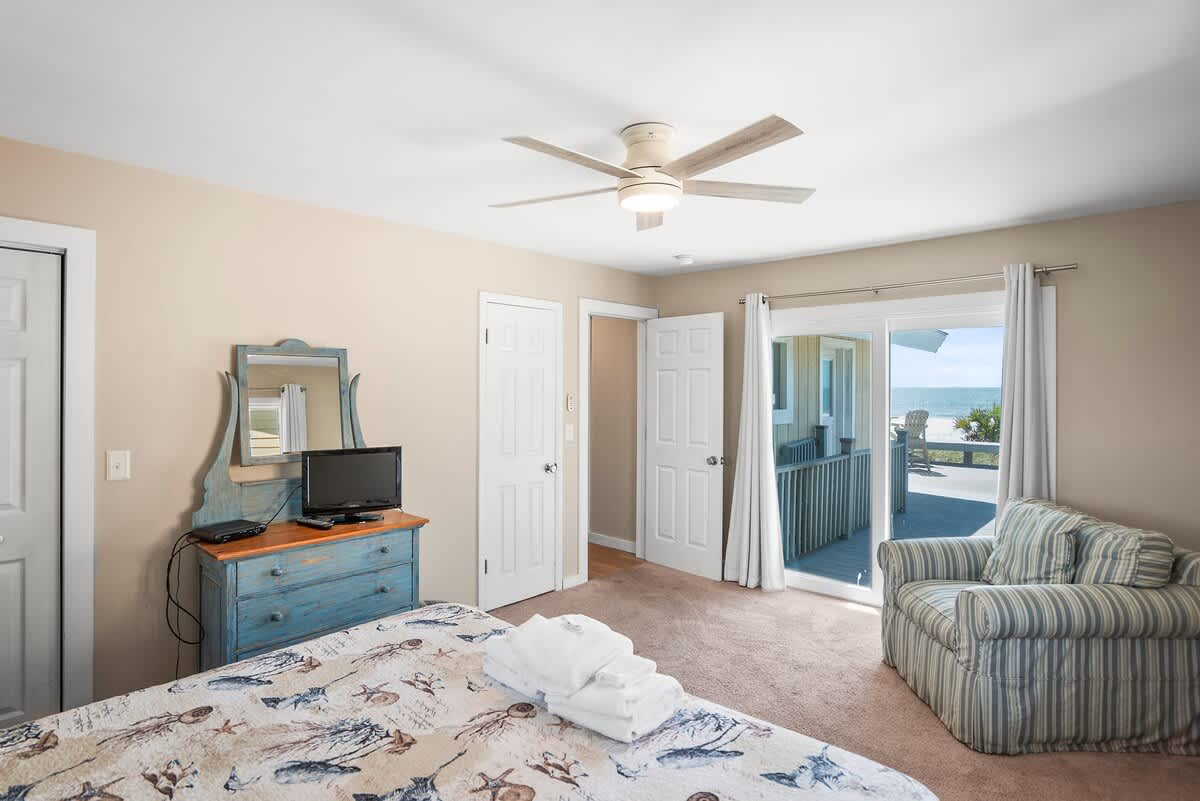 Primary Bedroom 1 with King Bed and Ocean View with Access to Deck