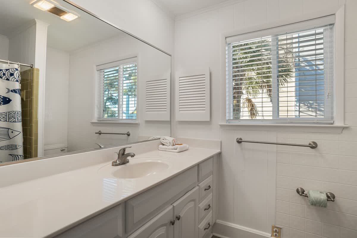 Full Shared Bathroom with Bathtub
