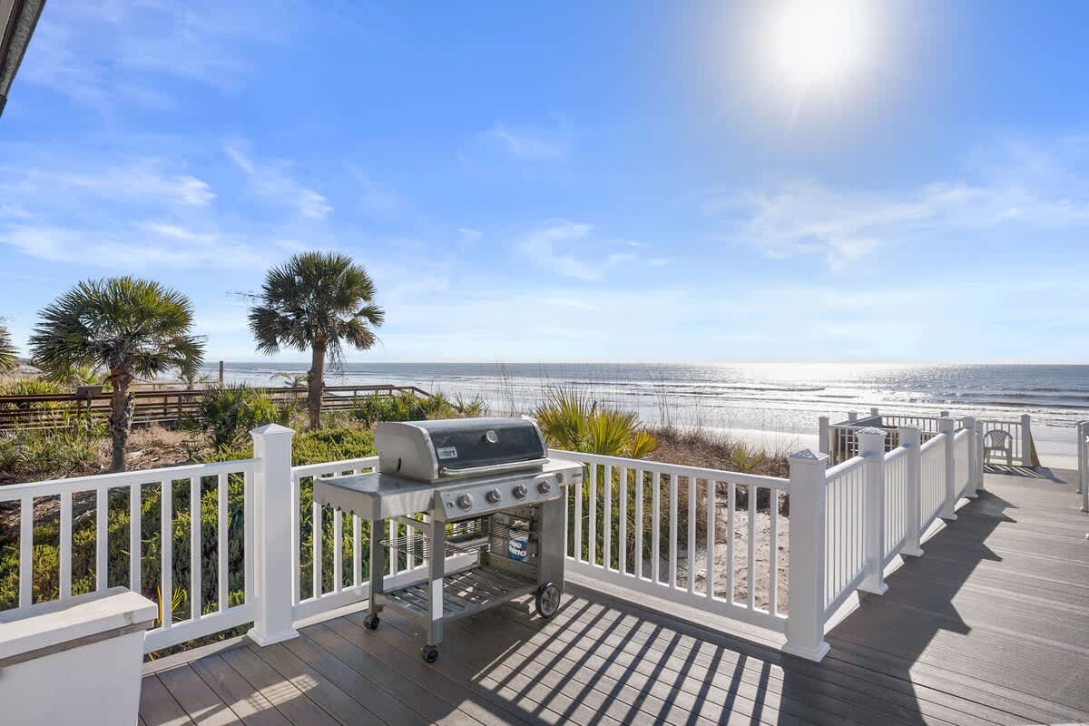 Newly Remodeled Deck with Grill