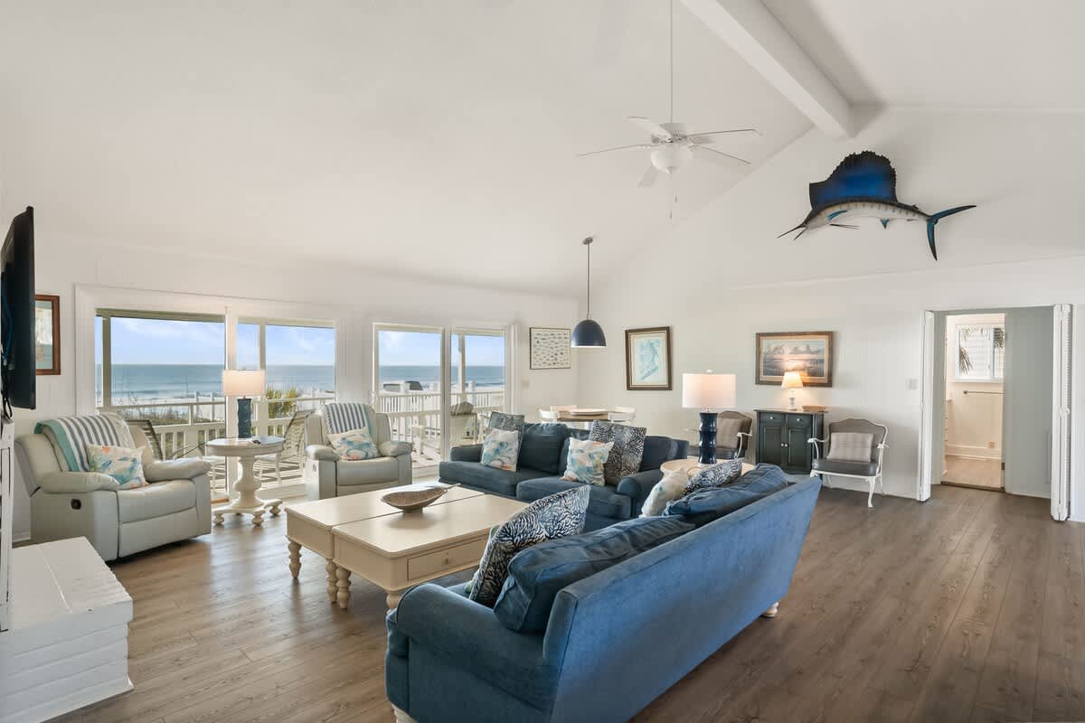 474 Tarpon Blvd