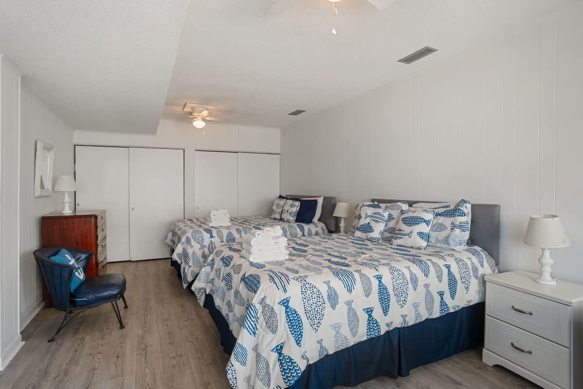 Guest Bedroom 4 Downstairs
