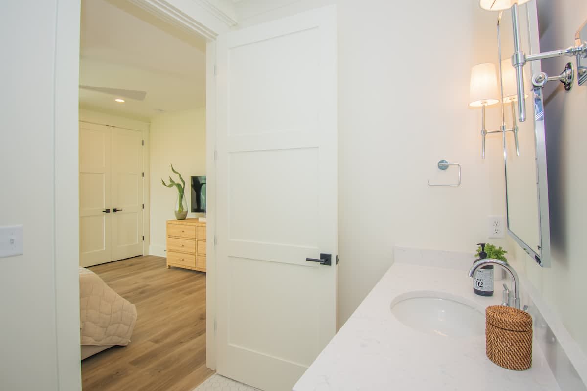 515 Tarpon Blvd | Photo 35