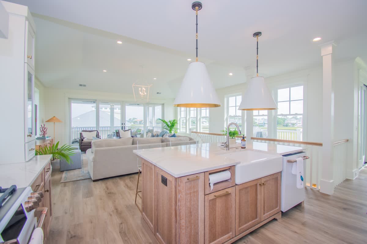 515 Tarpon Blvd | Photo 8