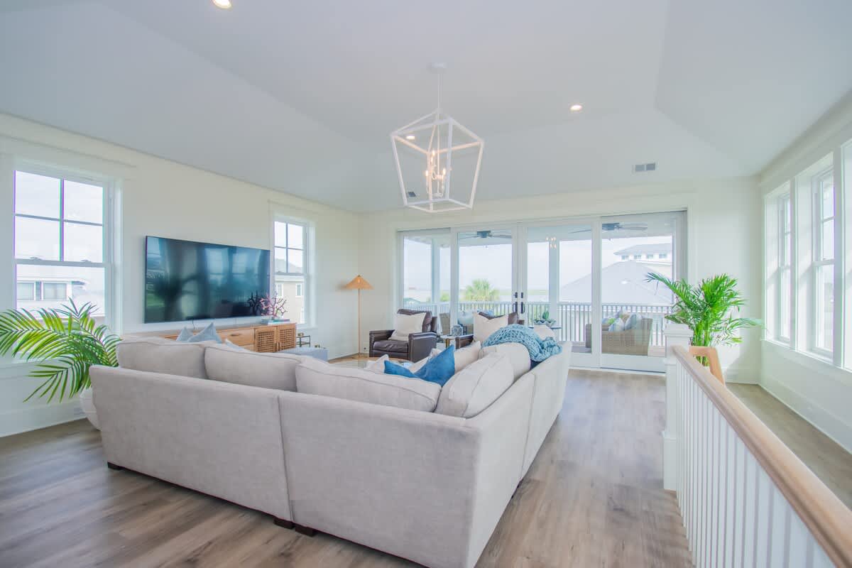 515 Tarpon Blvd | Photo 12