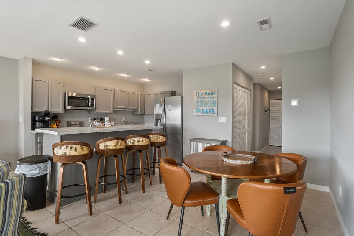 Kitchen/Dining