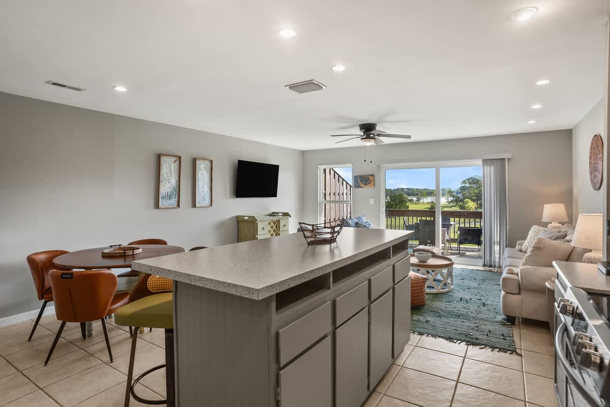 Kitchen/Dining