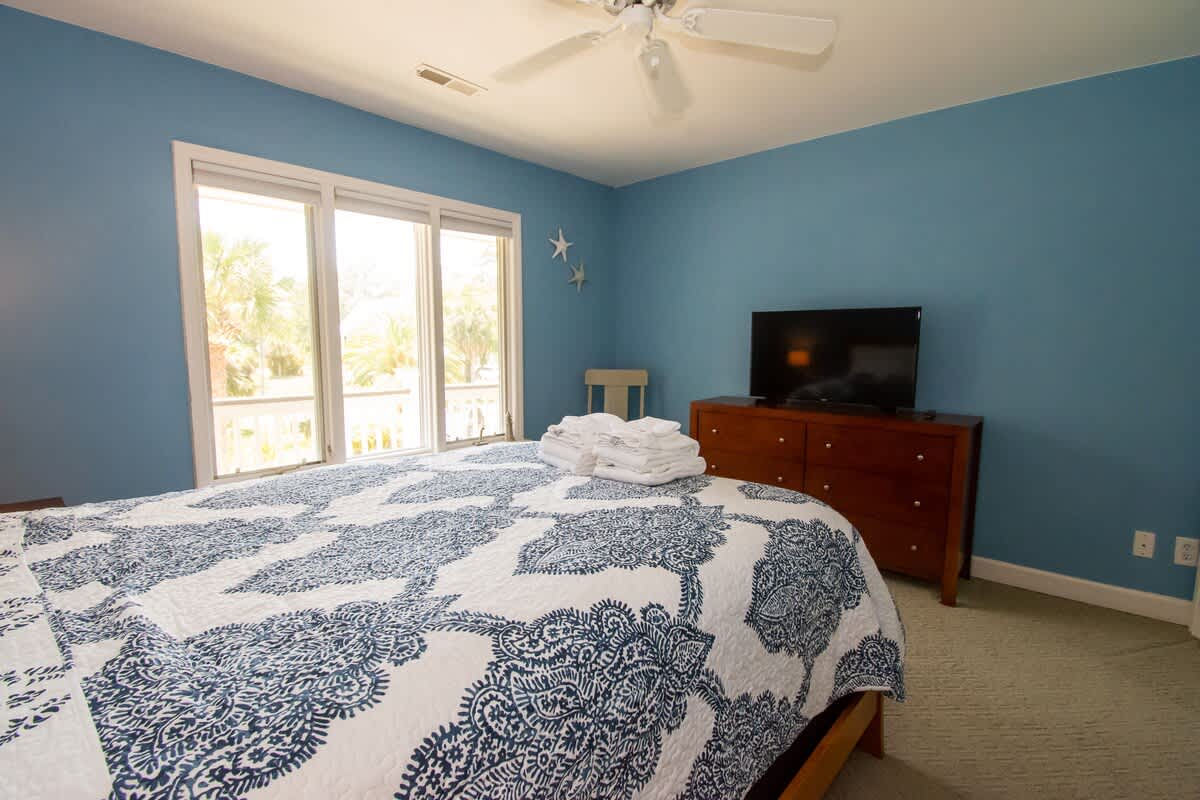 579 Remora Drive | Photo 17