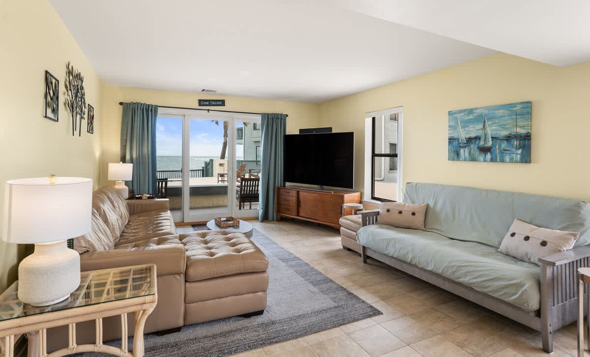Open concept living room and dining area