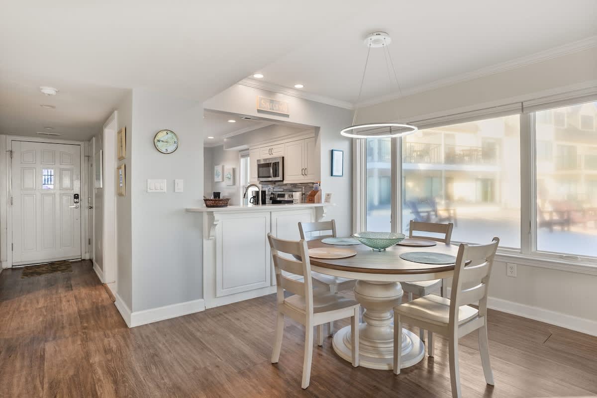 Open concept living room and dining room