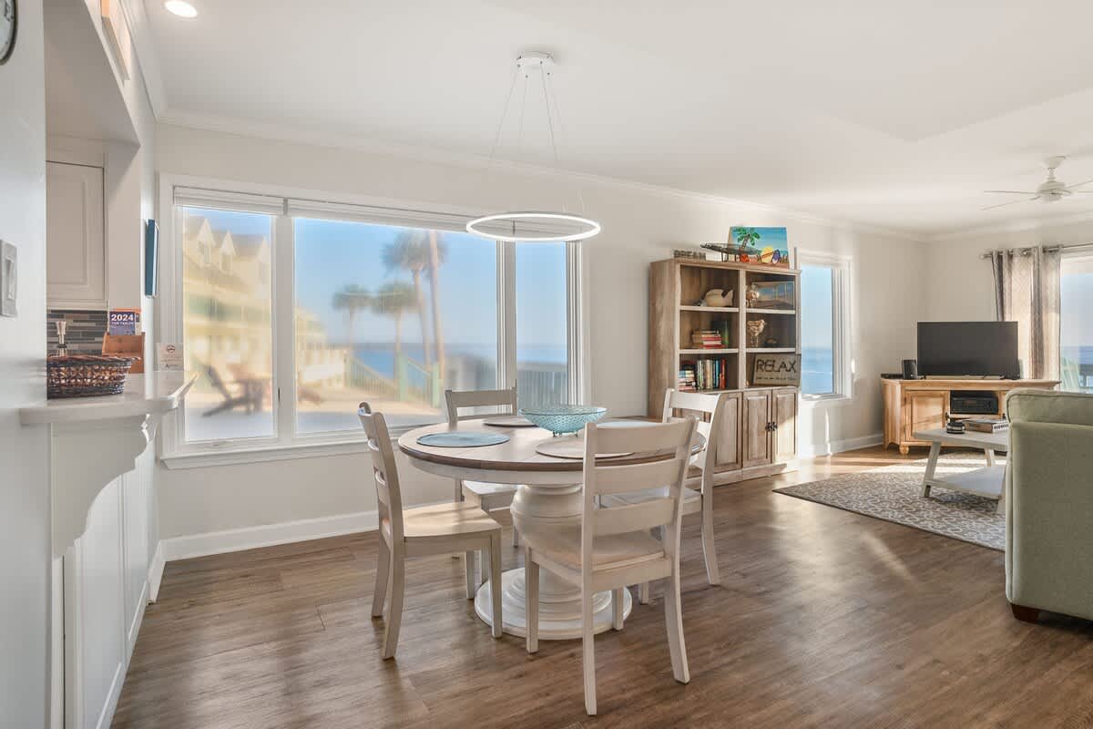 Open concept living room and dining room