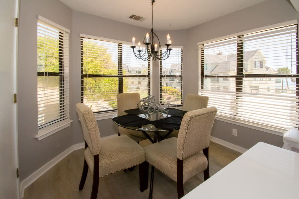 Well-equipped eat in kitchen 